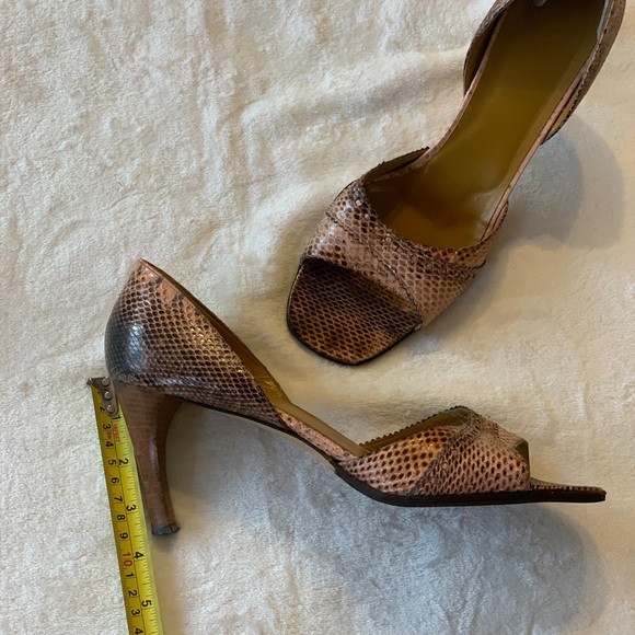 Gucci Vintage Pink & Black Snake Skin Leather Open Toe Heel Pumps, Size 10 - Picture 7 of 9